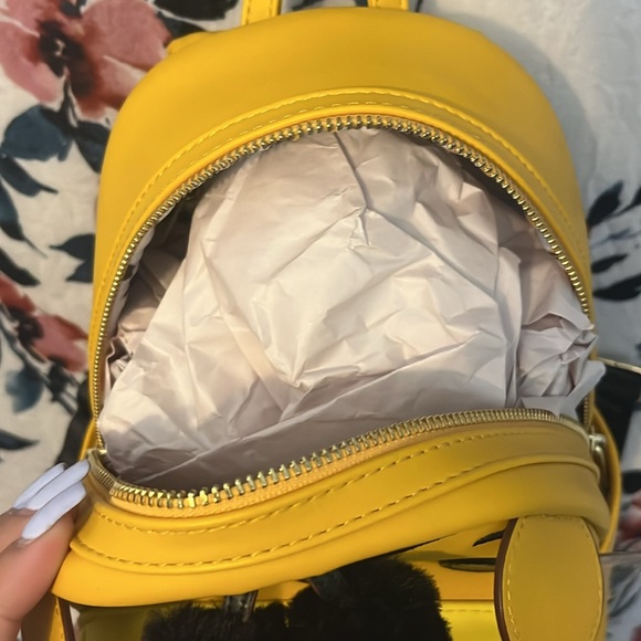 Disney - Pop! By Loungefly Pooh Bear backpack EUC - Picture 3 of 5